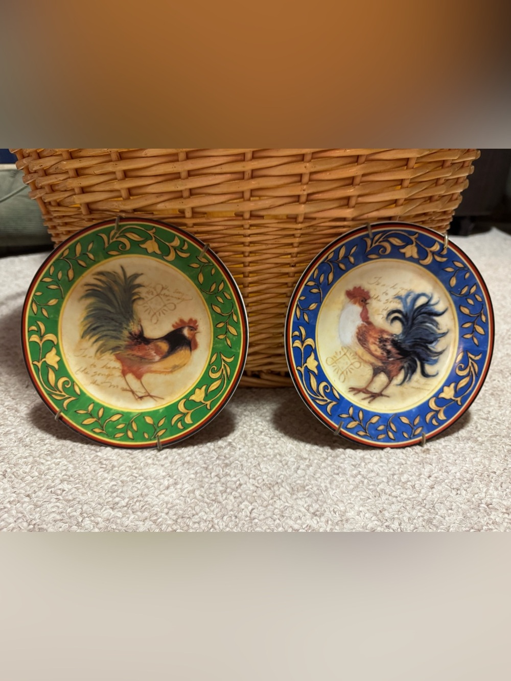 2 Susan Winget Cracker Barrel Farm Fresh Plates